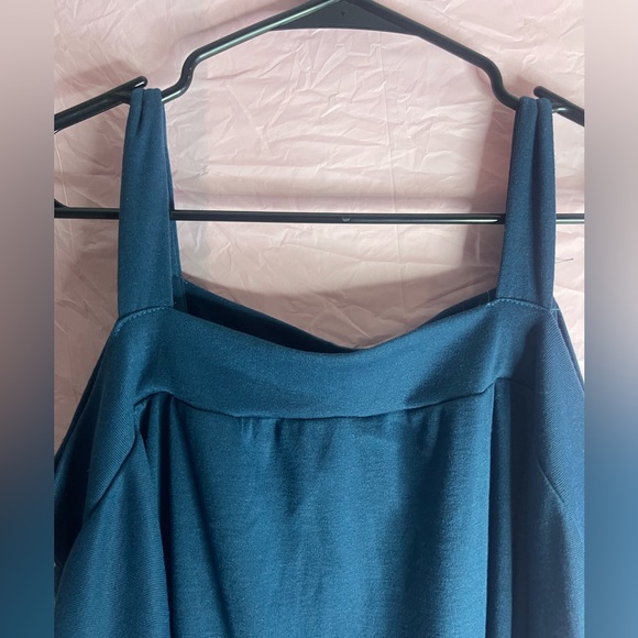 Women’s GYK medium open shoulder sleeved blue top - Picture 5 of 6